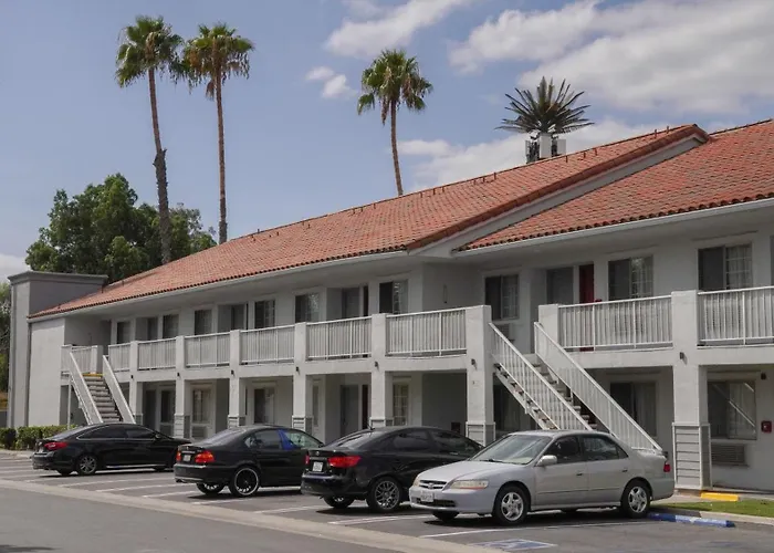 Pet Friendly hotel: Country Inn Ontario