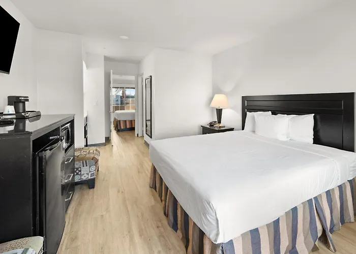 Ramada By Wyndham Ontario Airport & Convention Center